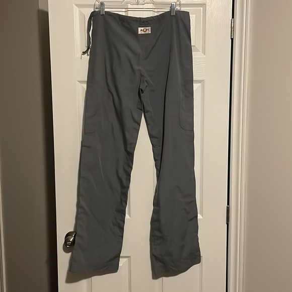 Aloft Scrub Set - Vet Tech Size S - Picture 3 of 7